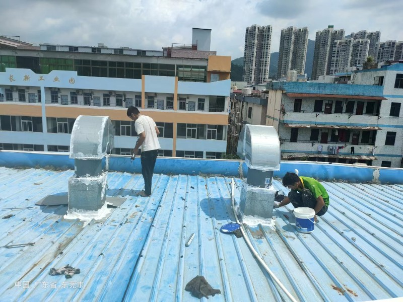 梨林镇钢结构屋面涂料维修方法